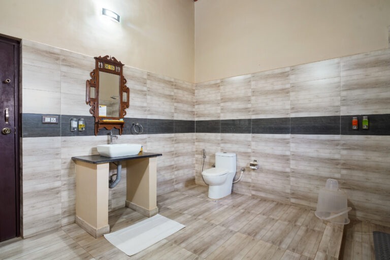 Plantation Cottage Washroom